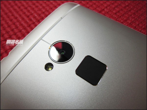 HTC One Max Photos Leaked